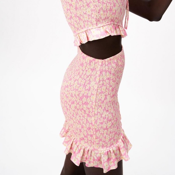 {Zara} Floral Print Smocked Mini Skirt • XS - Picture 7 of 8